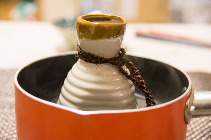 How to put delicious hot sake